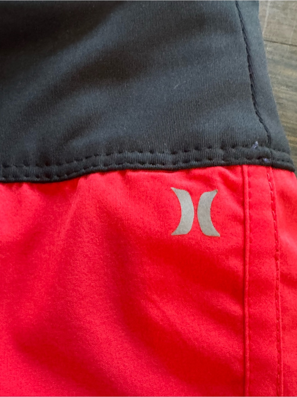 Hurley Phantom 2.5” boardshorts.  Medium EUC - Picture 5 of 11